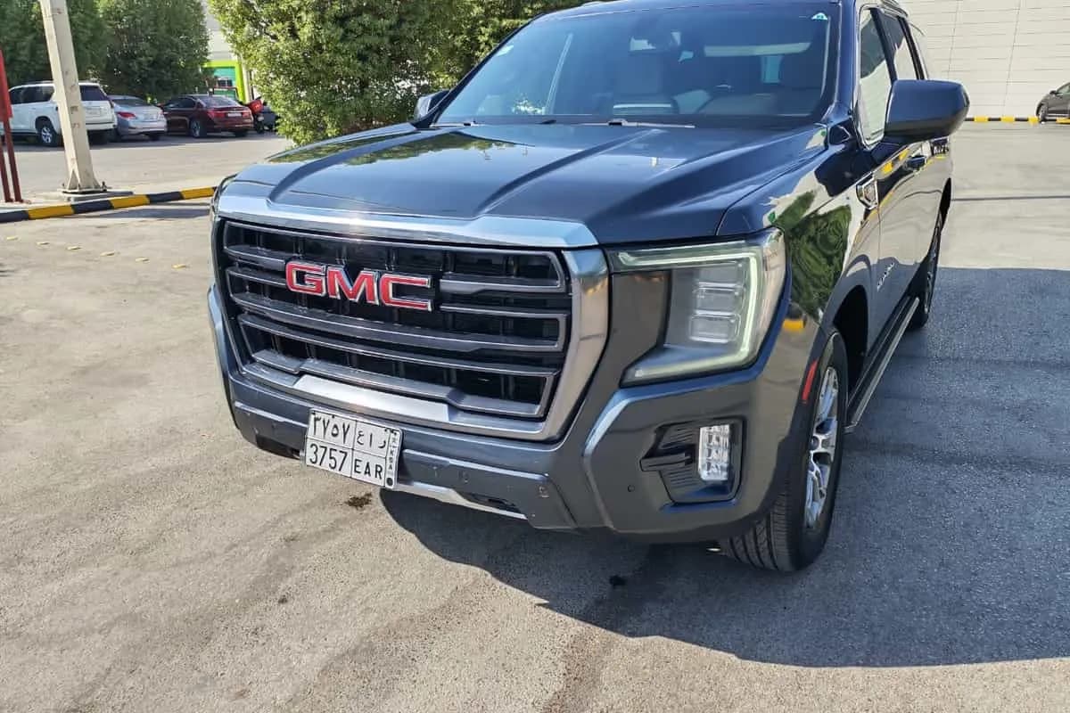 Saudi Chauffeur Service — Premium GMC Fleet